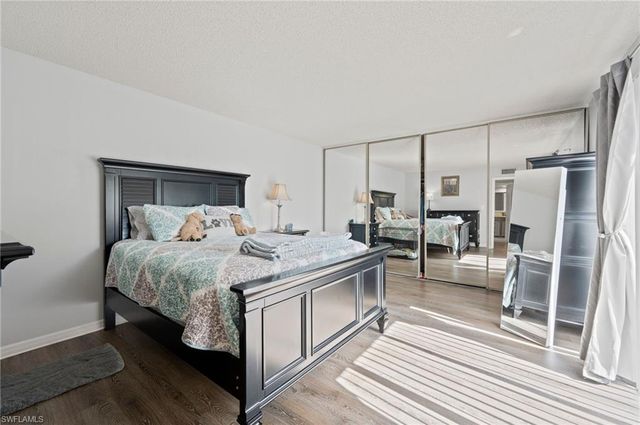 5210 Cedarbend DR # 4, Fort Myers, FL 33919