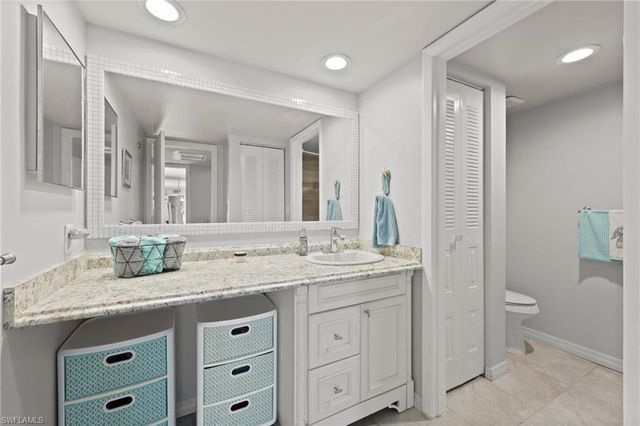 5210 Cedarbend DR # 4, Fort Myers, FL 33919