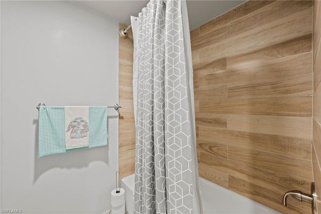 5210 Cedarbend DR # 4, Fort Myers, FL 33919