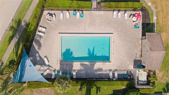 5210 Cedarbend DR # 4, Fort Myers, FL 33919