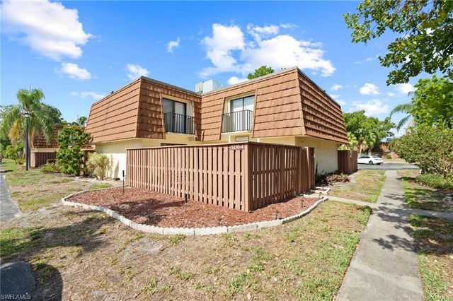 5210 Cedarbend DR # 4, Fort Myers, FL 33919