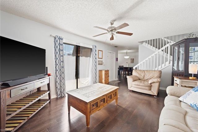 5210 Cedarbend DR # 4, Fort Myers, FL 33919