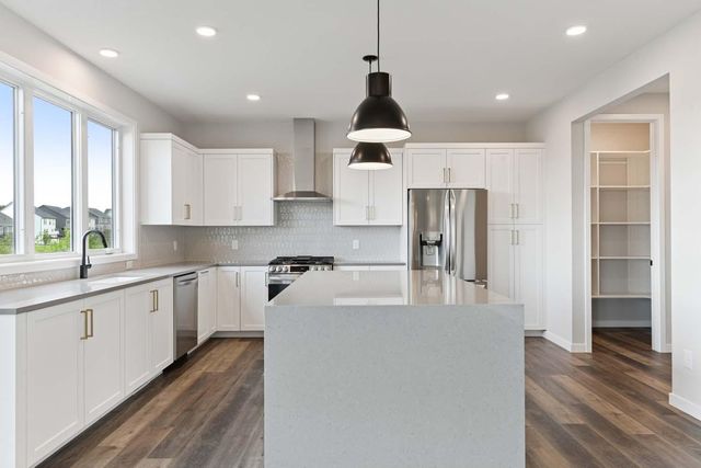 10101 Corral Way, Victoria, MN 55386