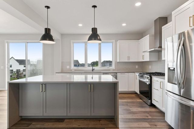10101 Corral Way, Victoria, MN 55386
