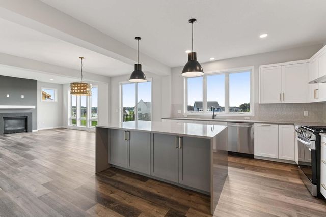 10101 Corral Way, Victoria, MN 55386