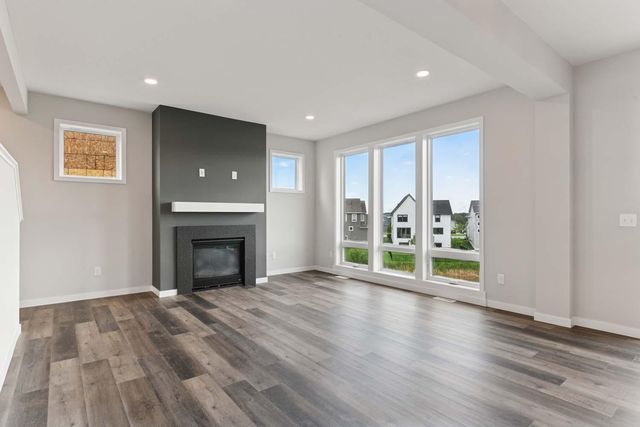 10101 Corral Way, Victoria, MN 55386