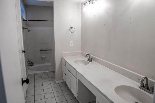 18163 Bal Harbour Drive, Nassau Bay, TX 77058