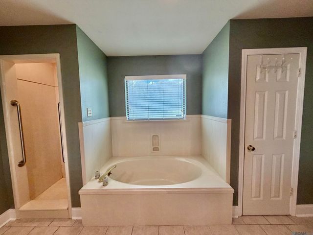 14163 Troy Duplessis Rd, Gonzales, LA 70737