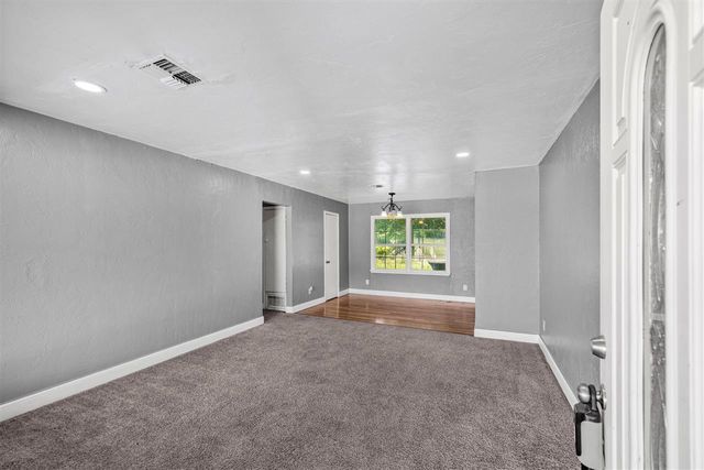 2222 NW 25th St, Lawton, OK 73505