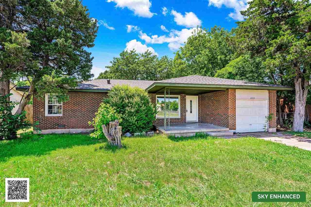 2222 NW 25th St, Lawton, OK 73505