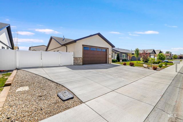 1353 Shelbi Street, Twin Falls, ID 83301
