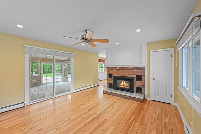 6 Quail Run, South Burlington, VT 05403