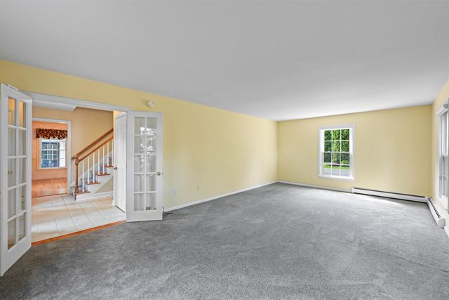 6 Quail Run, South Burlington, VT 05403