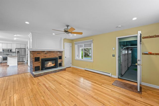 6 Quail Run, South Burlington, VT 05403