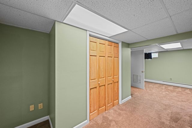 6 Quail Run, South Burlington, VT 05403