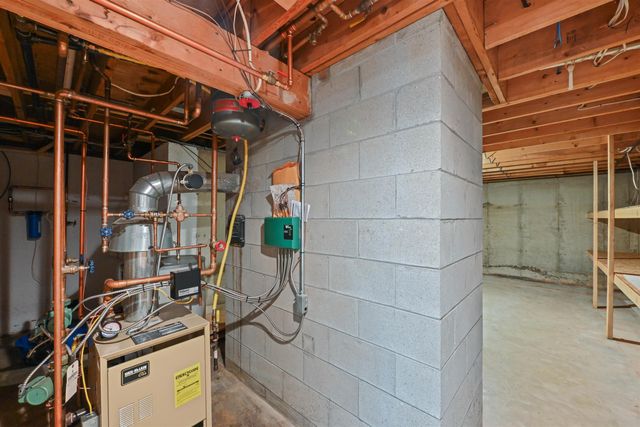 6 Quail Run, South Burlington, VT 05403