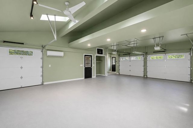 6 Quail Run, South Burlington, VT 05403