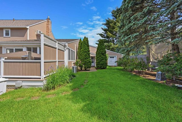 6 Quail Run, South Burlington, VT 05403