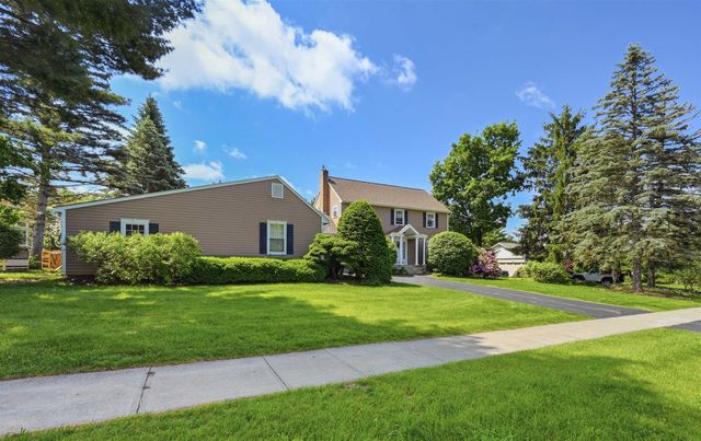 6 Quail Run, South Burlington, VT 05403