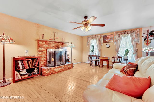 40 Birch Drive, Freehold, NJ 07728