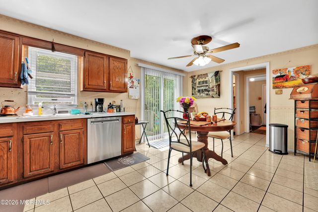 40 Birch Drive, Freehold, NJ 07728
