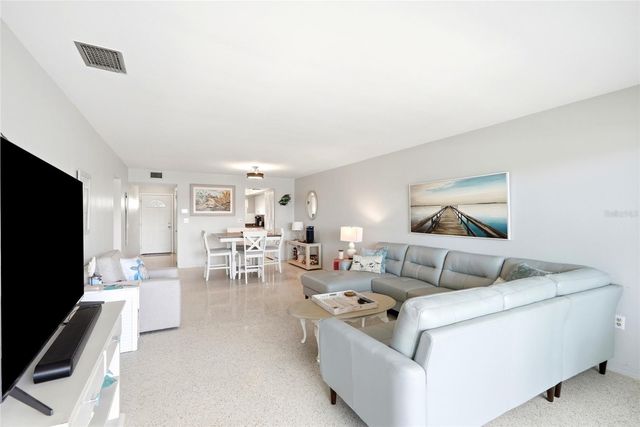 6201 2ND STREET E 106, St Pete Beach, FL 33706