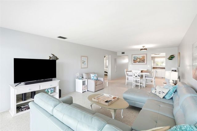 6201 2ND STREET E 106, St Pete Beach, FL 33706