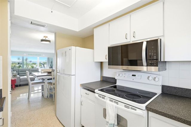 6201 2ND STREET E 106, St Pete Beach, FL 33706