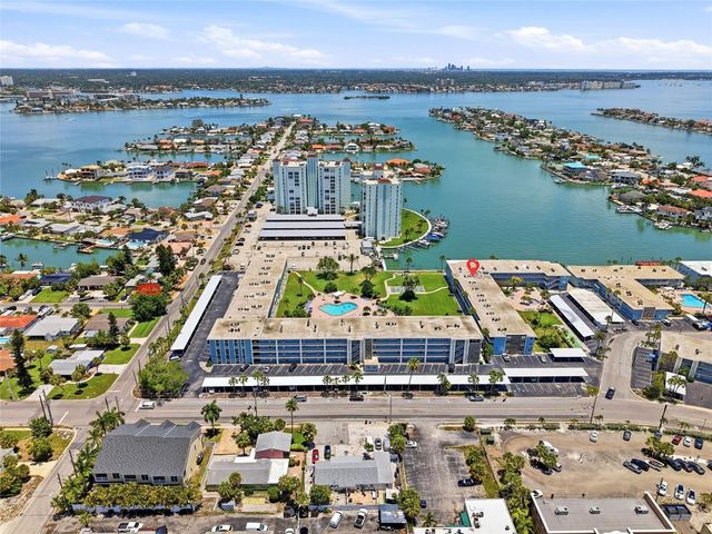 6201 2ND STREET E 106, St Pete Beach, FL 33706