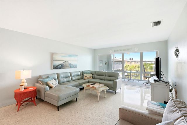 6201 2ND STREET E 106, St Pete Beach, FL 33706