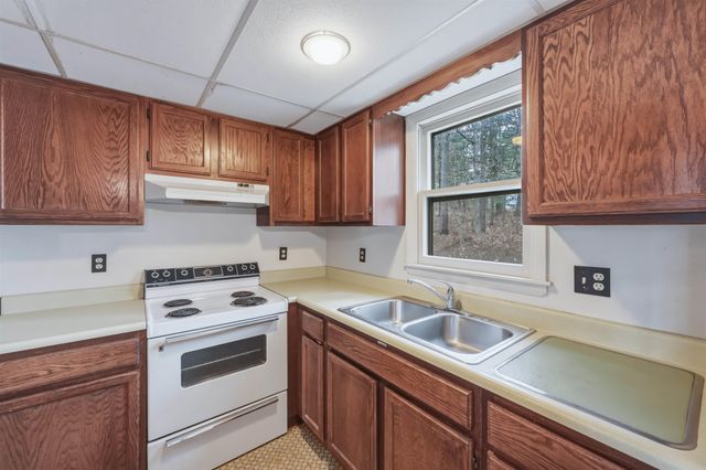 86 Pinecrest Dr Unit 4E, Essex, VT 05452