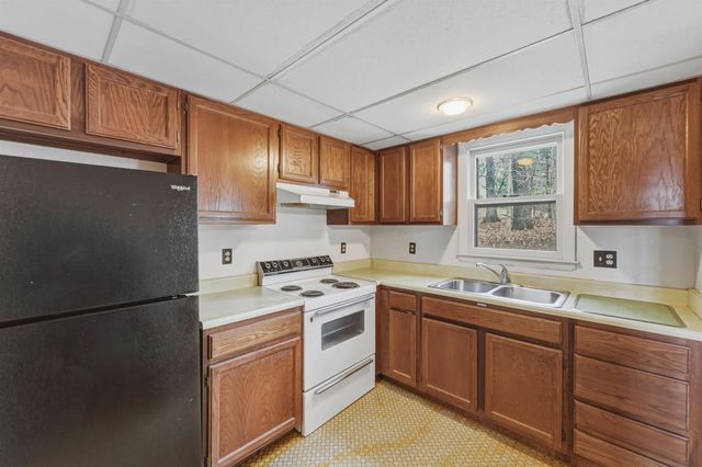 86 Pinecrest Dr Unit 4E, Essex, VT 05452