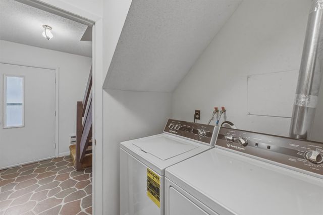 86 Pinecrest Dr Unit 4E, Essex, VT 05452