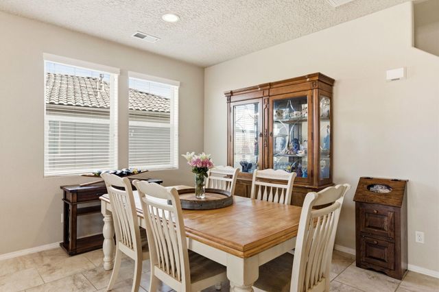 4509 Skyline Loop NE, Rio Rancho, NM 87144