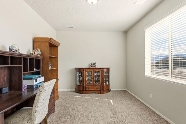 4509 Skyline Loop NE, Rio Rancho, NM 87144