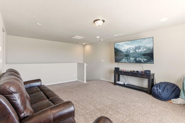 4509 Skyline Loop NE, Rio Rancho, NM 87144