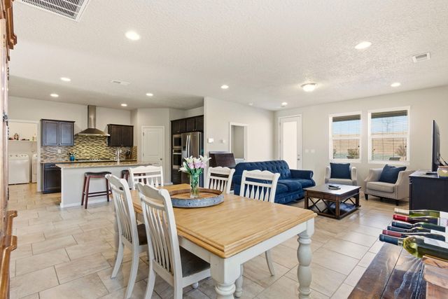 4509 Skyline Loop NE, Rio Rancho, NM 87144