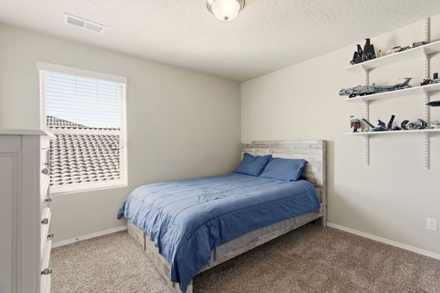 4509 Skyline Loop NE, Rio Rancho, NM 87144