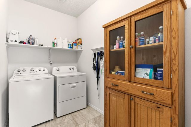 4509 Skyline Loop NE, Rio Rancho, NM 87144