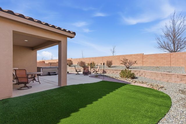 4509 Skyline Loop NE, Rio Rancho, NM 87144