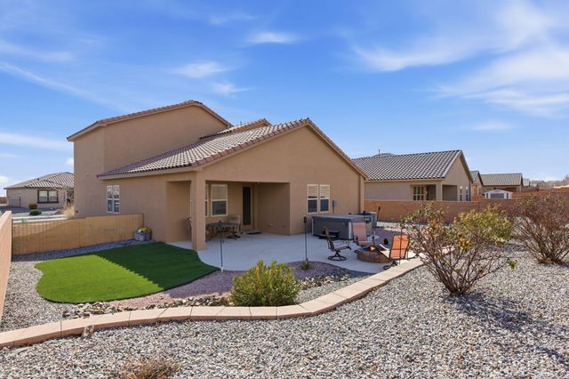 4509 Skyline Loop NE, Rio Rancho, NM 87144