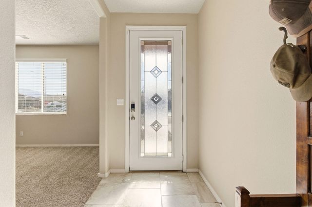 4509 Skyline Loop NE, Rio Rancho, NM 87144