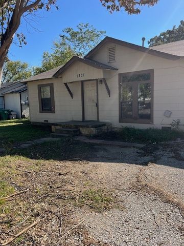 1301 Fannin Street, Denton, TX 76201