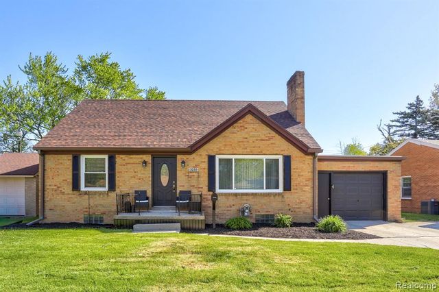 3036 Adams Avenue, Saginaw, MI 48602