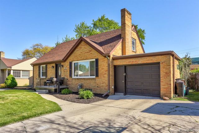 3036 Adams Avenue, Saginaw, MI 48602