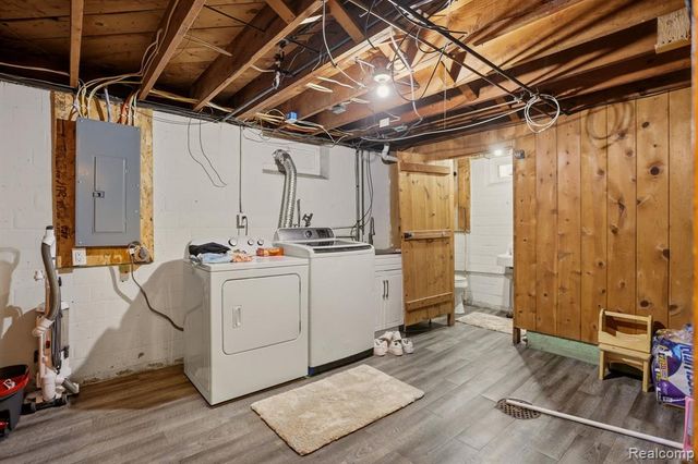 3036 Adams Avenue, Saginaw, MI 48602