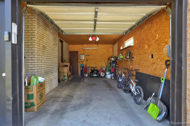3036 Adams Avenue, Saginaw, MI 48602
