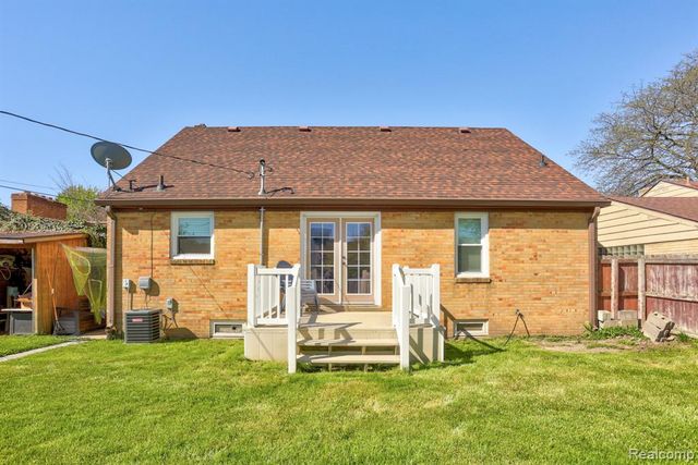 3036 Adams Avenue, Saginaw, MI 48602