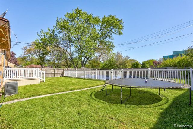 3036 Adams Avenue, Saginaw, MI 48602