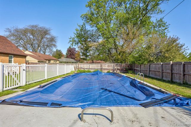 3036 Adams Avenue, Saginaw, MI 48602
